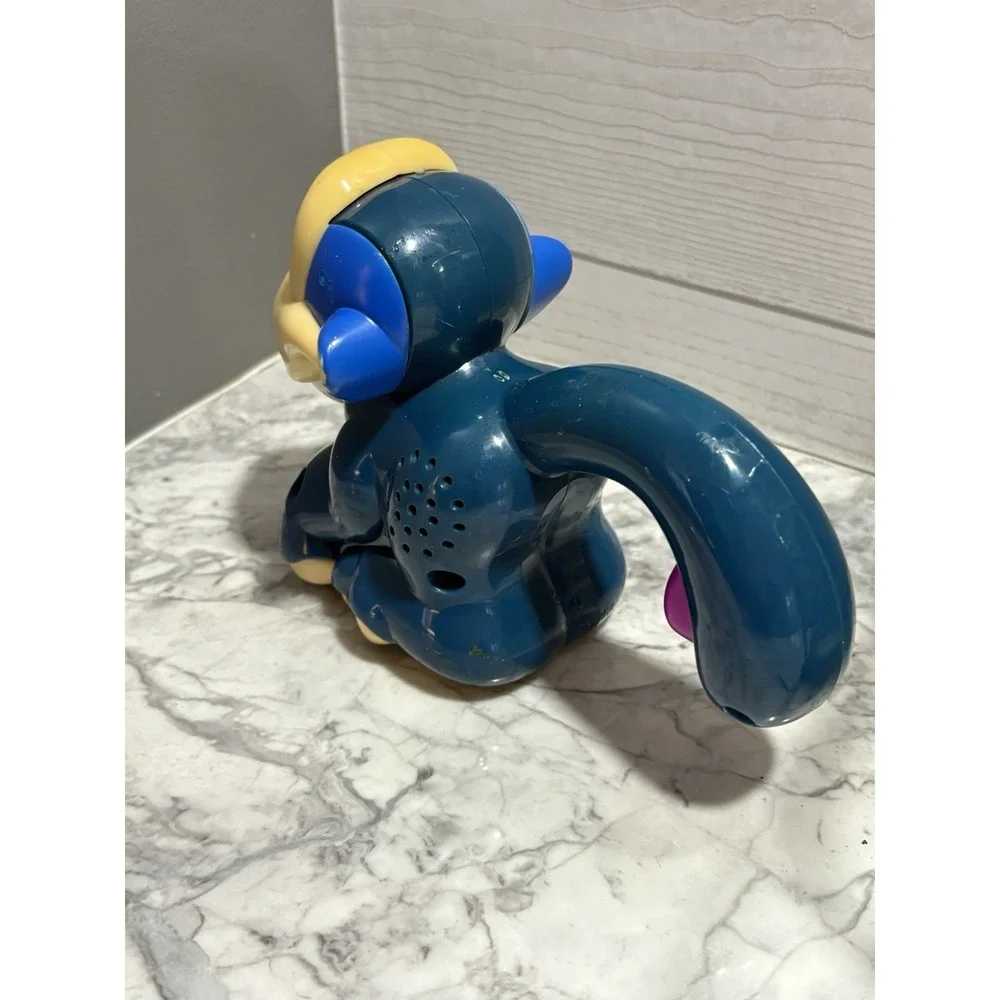 Fisher-Price Monkey Toy Kids‎ Small Blue Good Clicking Tail Amazing Animals